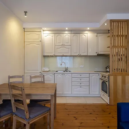 17 Centrum - Mieszkanie Dla 4 Os グディニャ